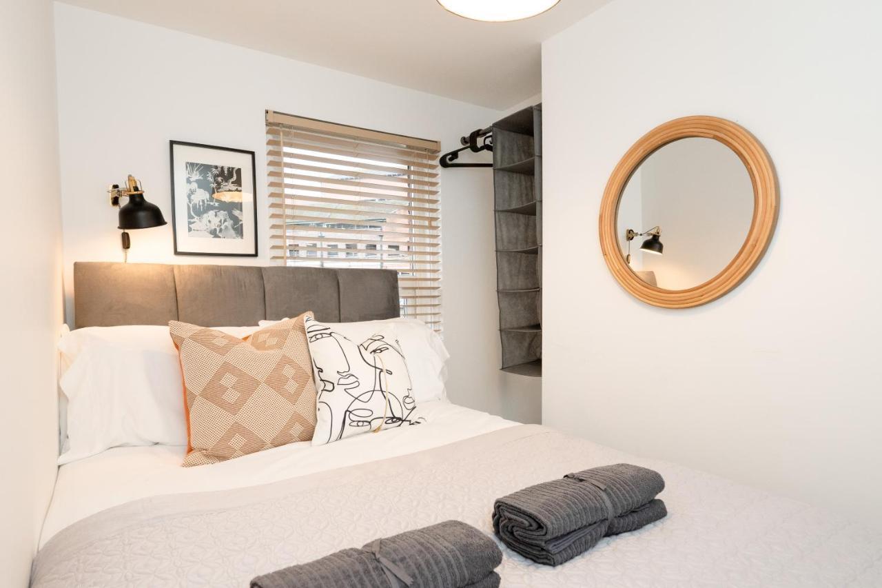 Stunning 2-Bedroom Home In City Centre With Wi-Fi! Royal Tunbridge Wells Exterior foto